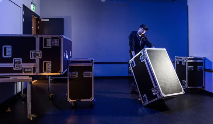 Flightcases er ofte isolerede robuste kasser til følsomt musikudstyr.
